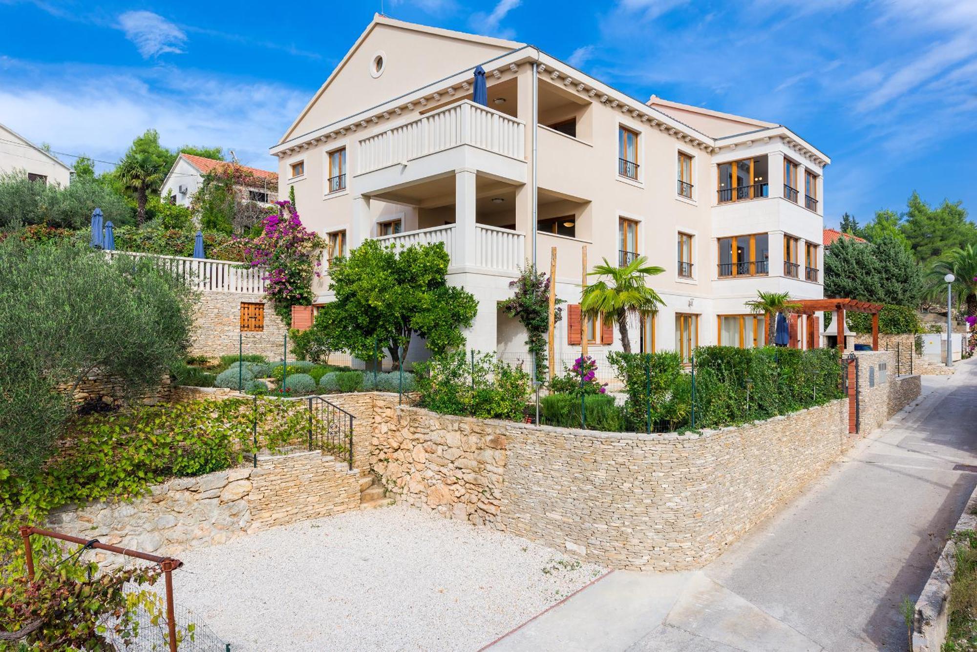 Apartments - Villa Ana Milna  Exteriér fotografie